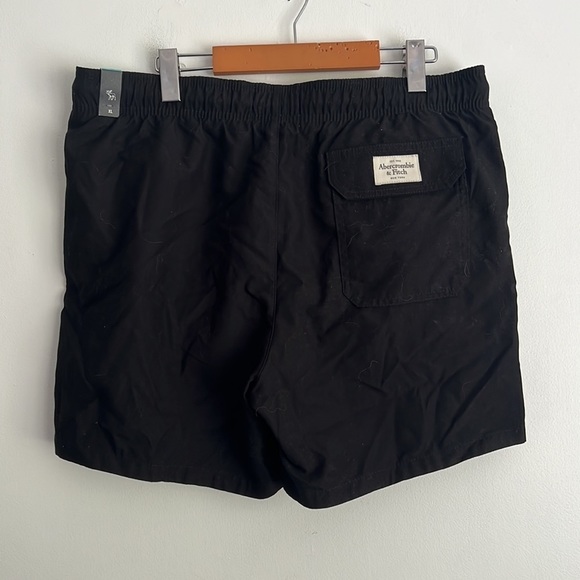 Abercrombie and Fitch Lined Shorts Black - Picture 3 of 6